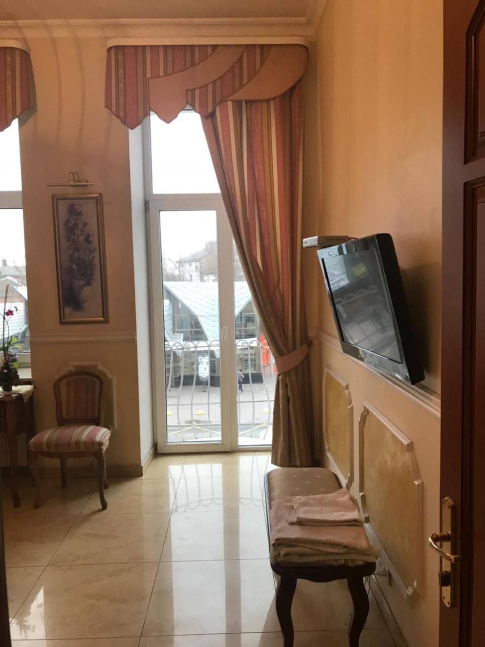 Beautiful Apartment In The Center Of 文尼察 外观 照片